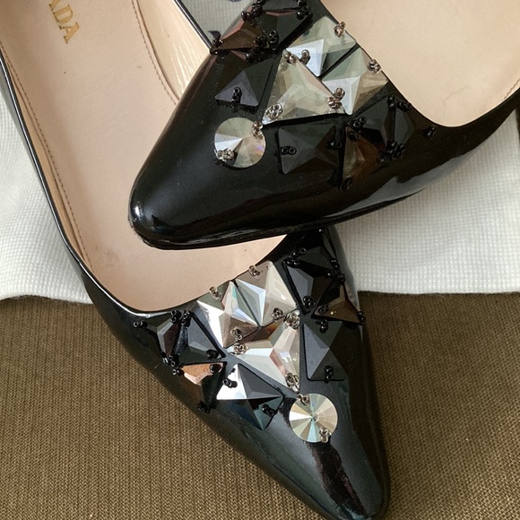 PRADA PATENT LEATHER FLAT SHOES - Picture 6 of 9